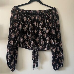 Shein|Floral Off-Shoulder Crop Black Top|XL|EUC